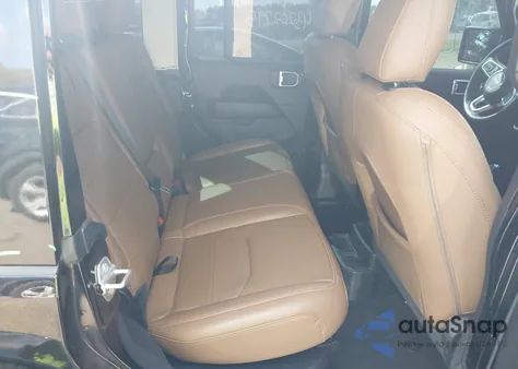 2021 Jeep Wrangler 4Xe Unlimited Sahara 4X4 z USA, uszkodzony, nr VIN 1C4JJXP60MW642404